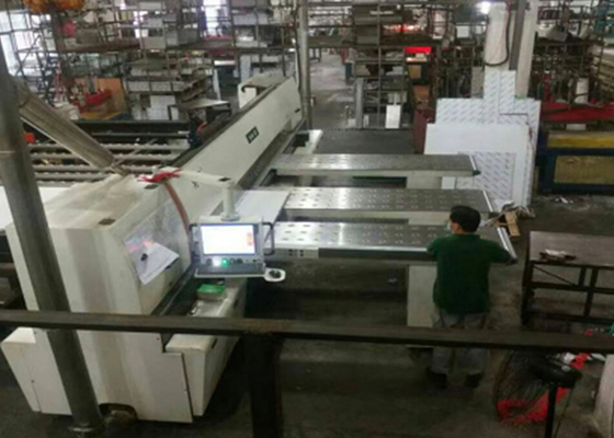 1200mm X 800mm X 1600mm Aluminum Prototype Machining with 1300mm Automatic Feeding Stroke